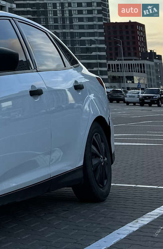 Седан Ford Focus 2015 в Киеве фото 7 Седан Ford Focus 2015 в Киеве