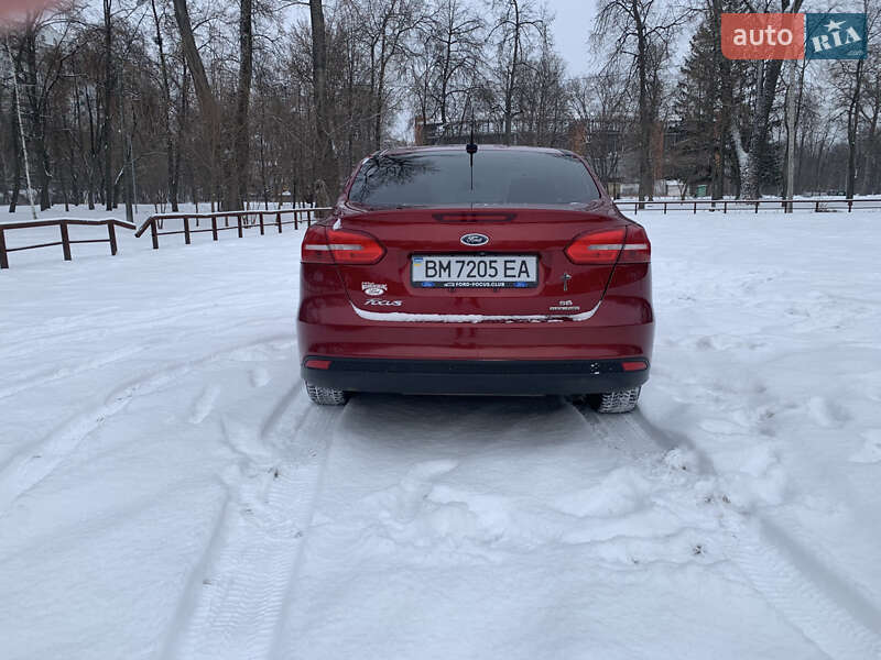 Седан Ford Focus 2015 в Сумах