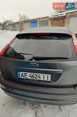 Хэтчбек Ford Focus 2006 в Каменском
