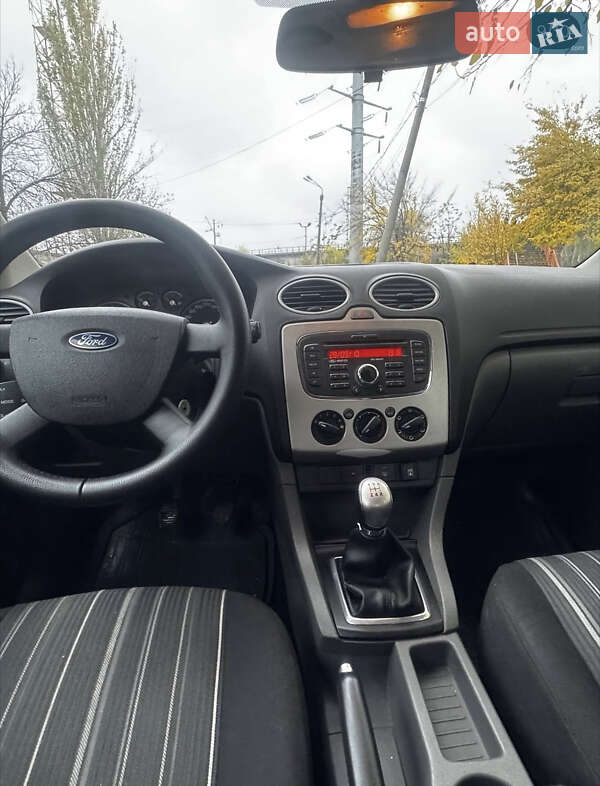 Хетчбек Ford Focus 2010 в Миколаєві фото 8 Хетчбек Ford Focus 2010 в Миколаєві