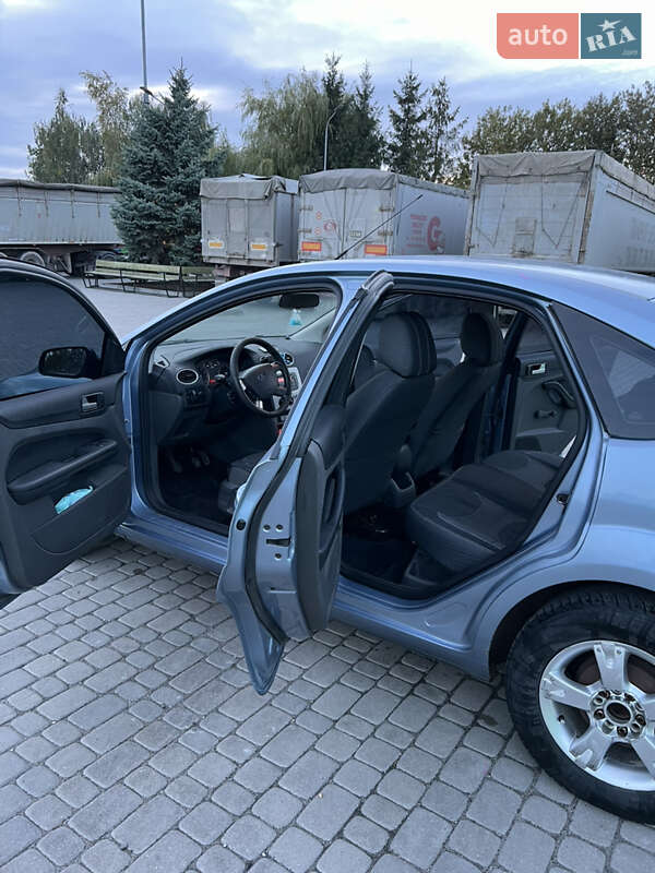 Хетчбек Ford Focus 2007 в Львові фото 3 Хетчбек Ford Focus 2007 в Львові