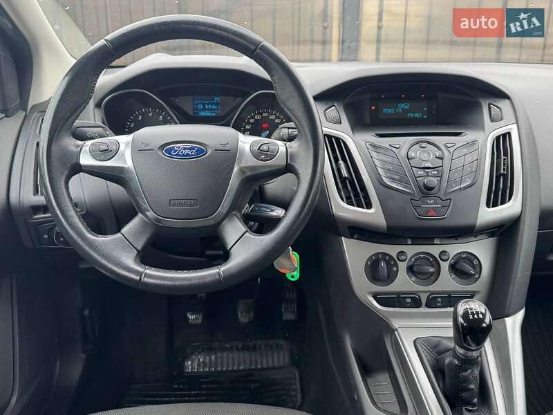 Хэтчбек Ford Focus 2013 в Киеве