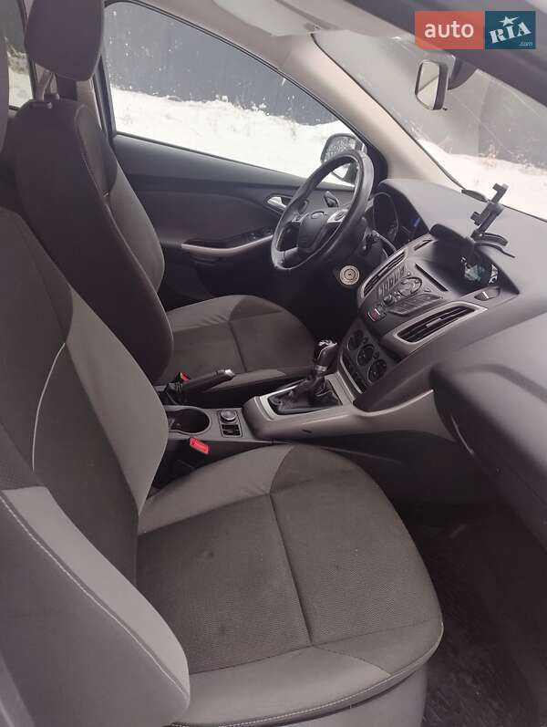 Універсал Ford Focus 2013 в Ірпені фото 10 Універсал Ford Focus 2013 в Ірпені