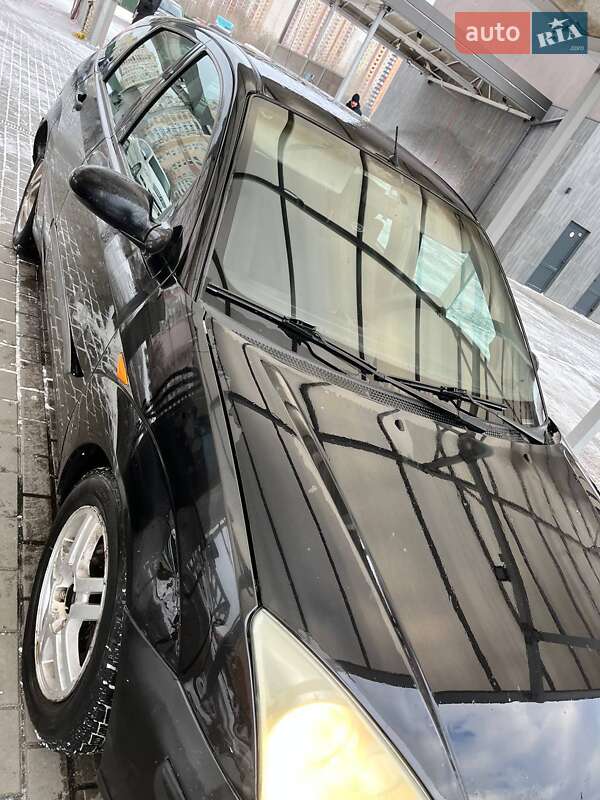 Хэтчбек Ford Focus 2002 в Киеве