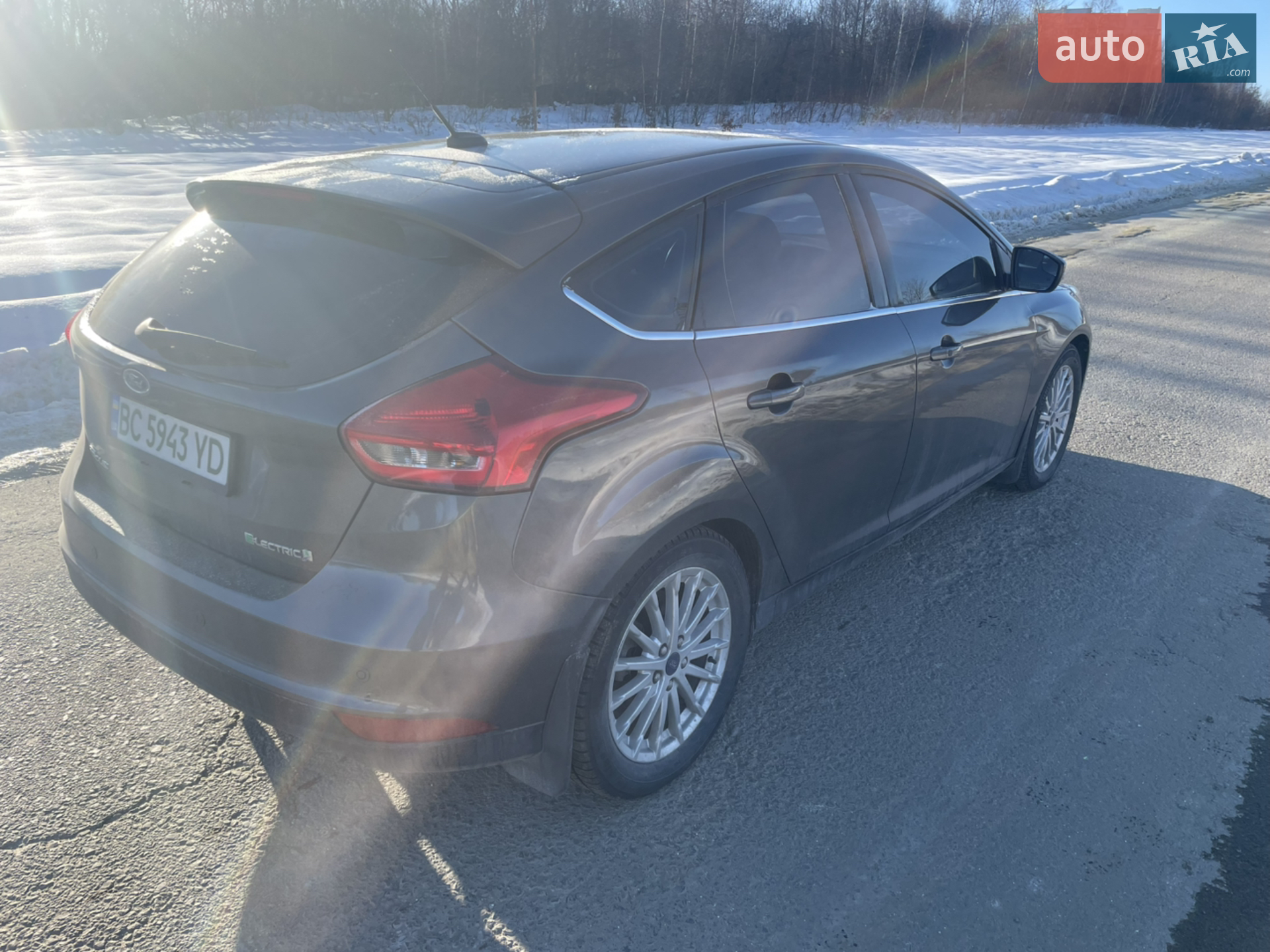 2017 Ford Focus - мініатюра 15