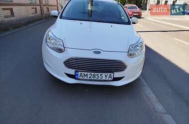 Хетчбек Ford Focus 2014 в Житомирі