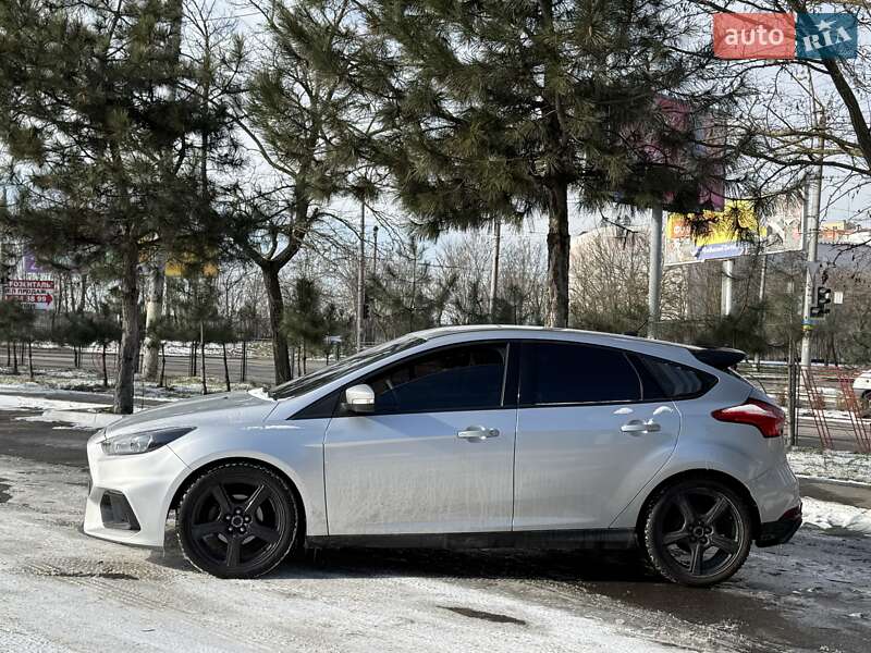 Хетчбек Ford Focus 2017 в Одесі