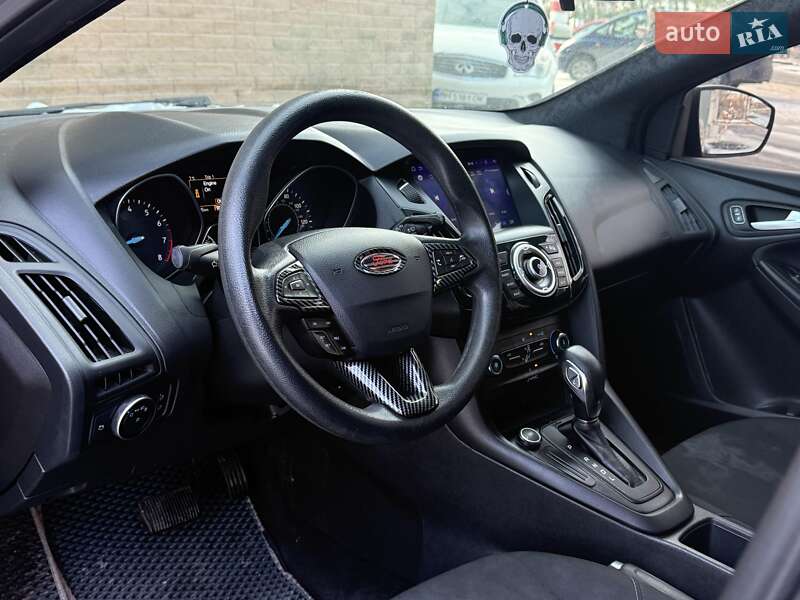 Хетчбек Ford Focus 2017 в Одесі