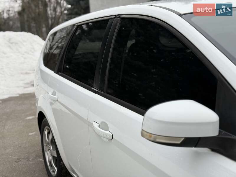 Универсал Ford Focus 2010 в Ровно