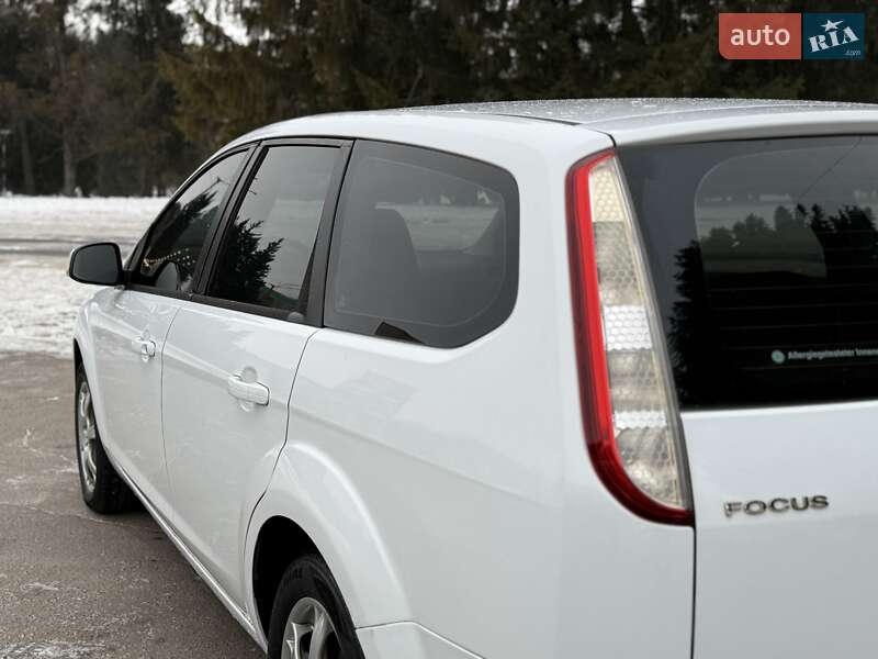 Универсал Ford Focus 2010 в Ровно