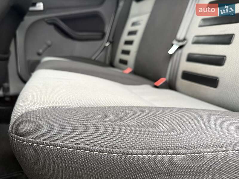 Универсал Ford Focus 2010 в Ровно