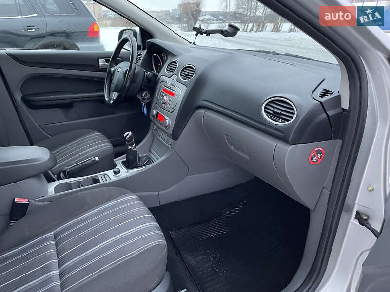 Універсал Ford Focus 2008 в Рівному фото 26 Універсал Ford Focus 2008 в Рівному