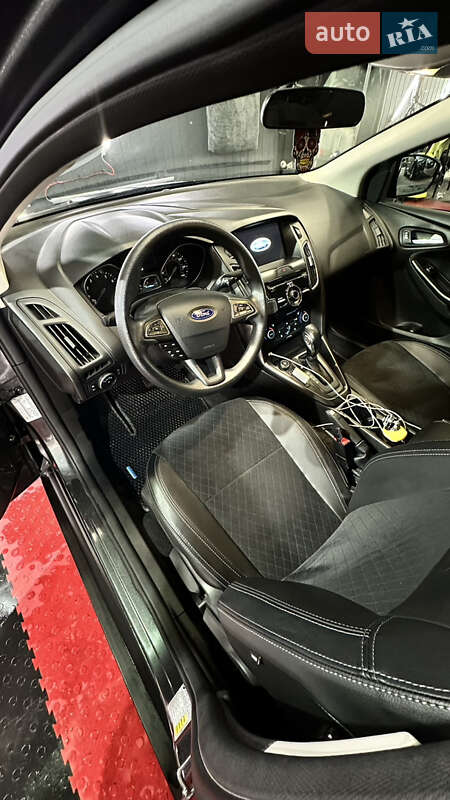 Седан Ford Focus 2017 в Днепре