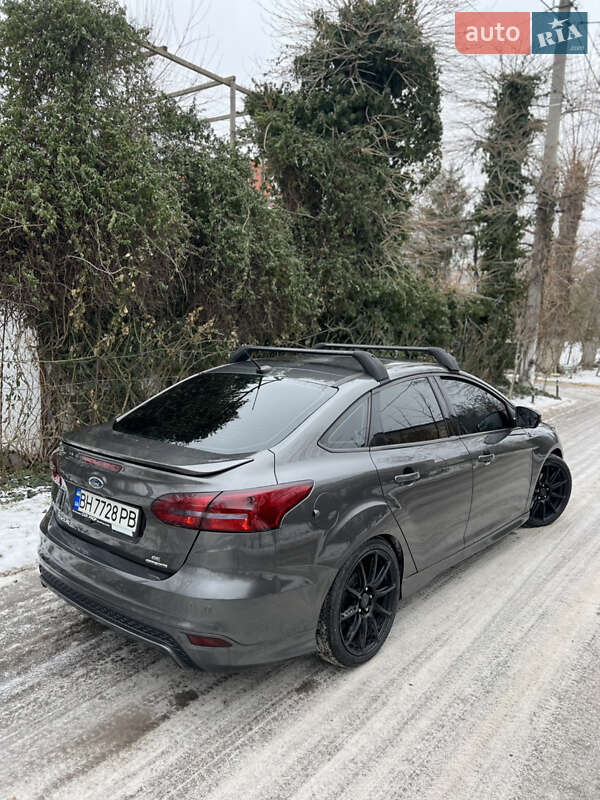 Седан Ford Focus 2016 в Одессе