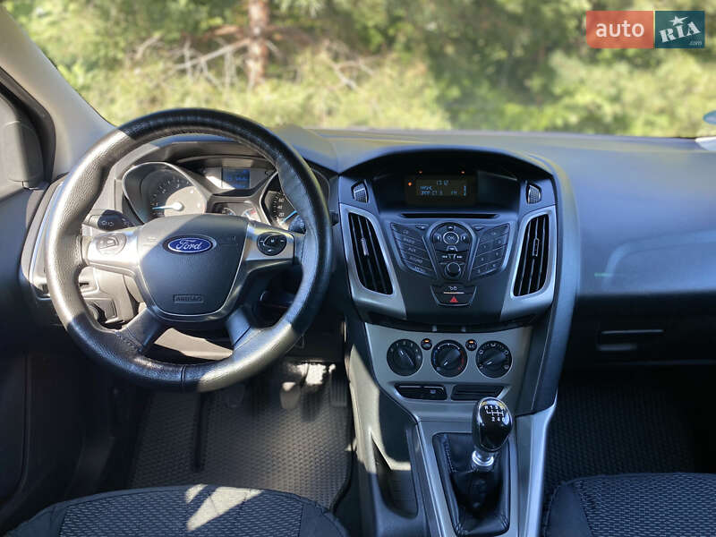 Универсал Ford Focus 2013 в Киеве фото 14 Универсал Ford Focus 2013 в Киеве