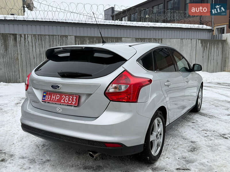 Хэтчбек Ford Focus 2011 в Луцке