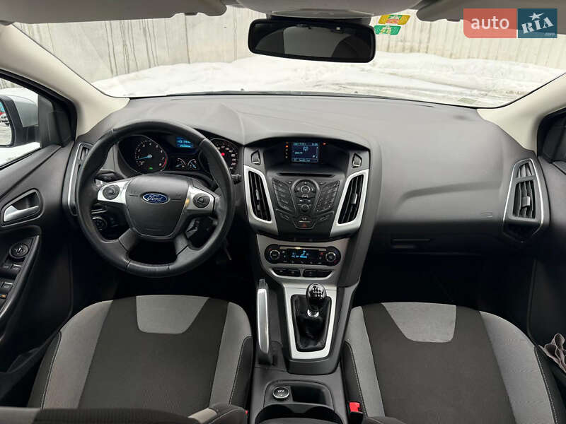 Хэтчбек Ford Focus 2011 в Луцке
