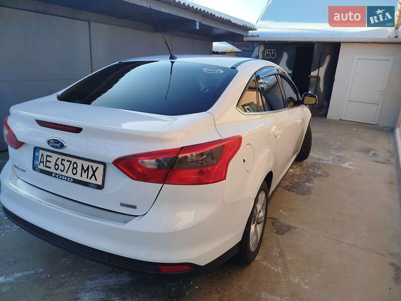 Седан Ford Focus 2013 в Синельниковому