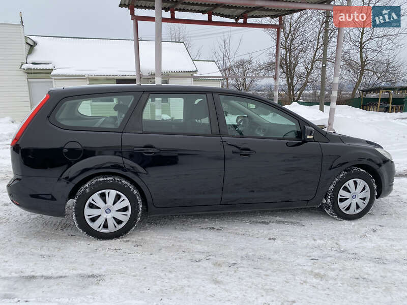 Универсал Ford Focus 2010 в Ровно