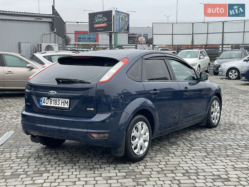 Хэтчбек Ford Focus 2008 в Мукачево