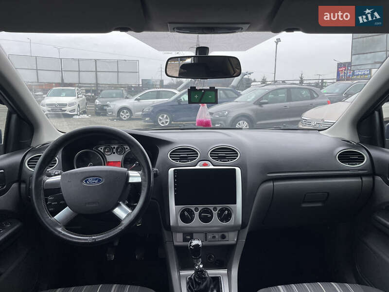 Хэтчбек Ford Focus 2008 в Мукачево