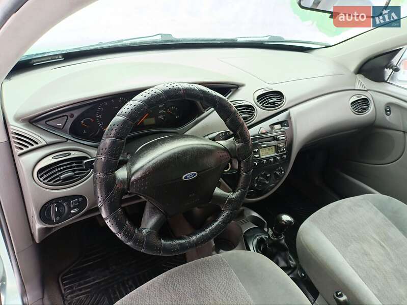 Седан Ford Focus 2000 в Житомире