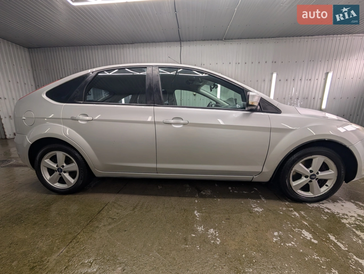 2010 Ford Focus - мініатюра 16