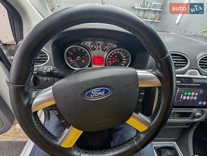 Хетчбек Ford Focus 2010 в Каневі