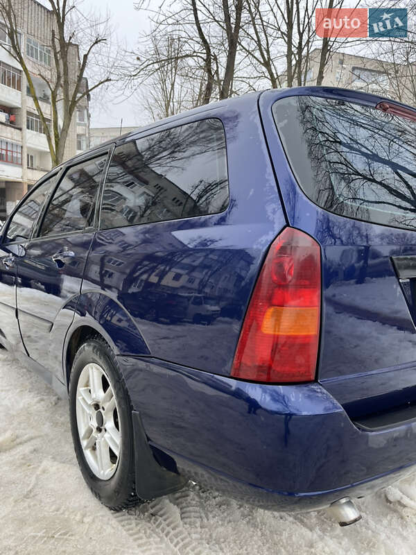 Универсал Ford Focus 1999 в Новояворовске