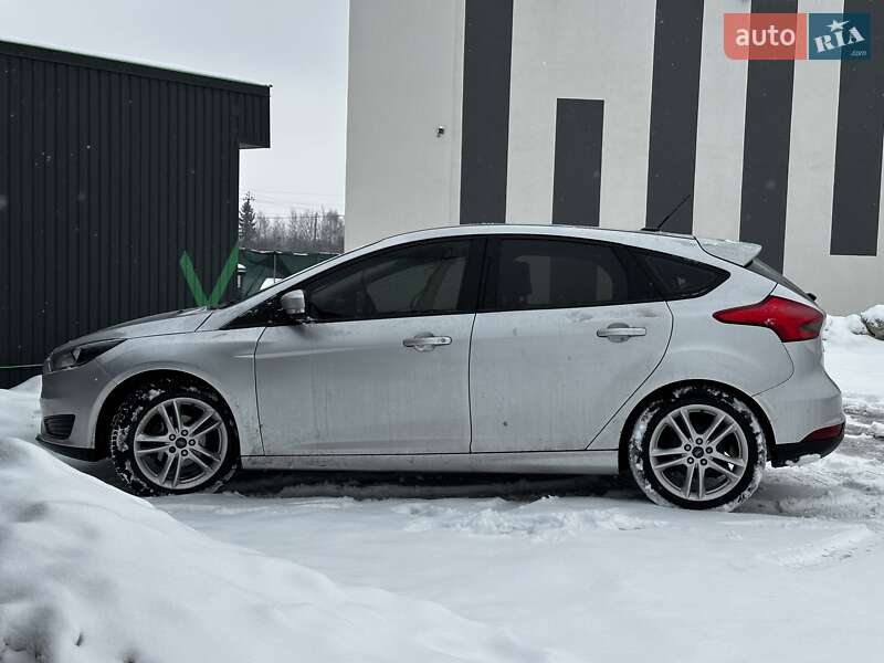 Хетчбек Ford Focus 2015 в Львові