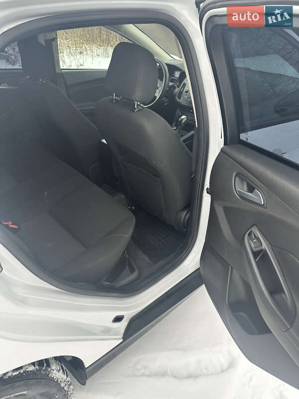 Седан Ford Focus 2015 в Калуші