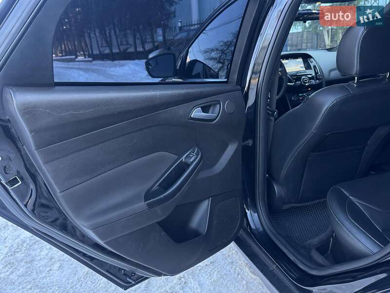 Хэтчбек Ford Focus 2017 в Киеве