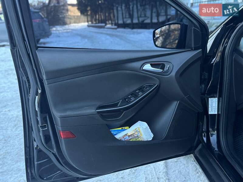 Хэтчбек Ford Focus 2017 в Киеве