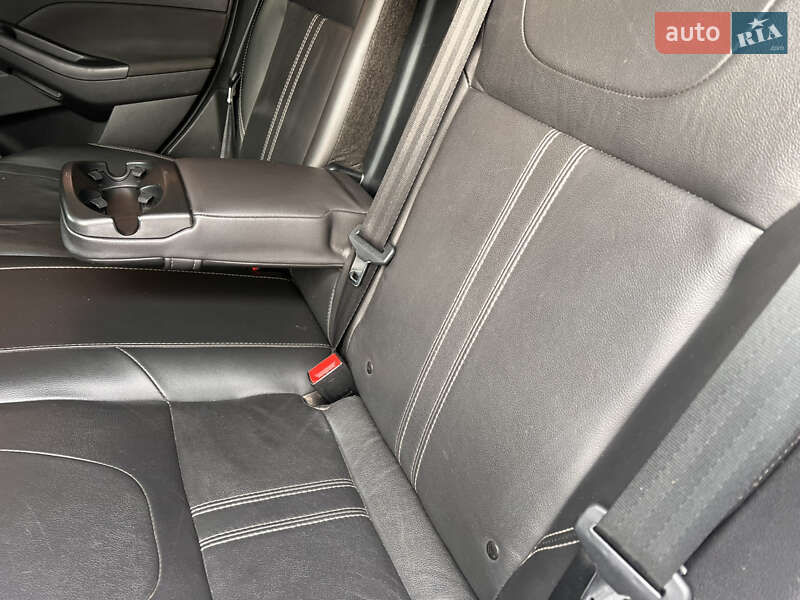 Хетчбек Ford Focus 2012 в Черкасах