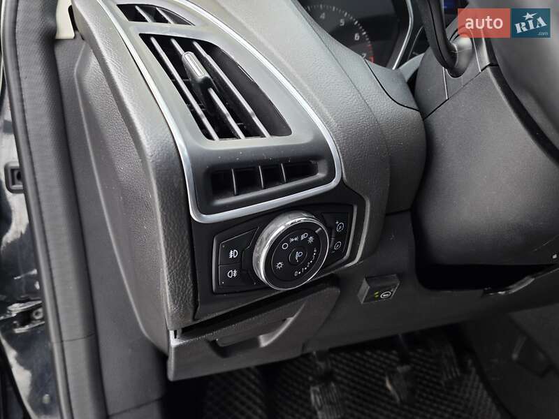 Седан Ford Focus 2011 в Тернополе