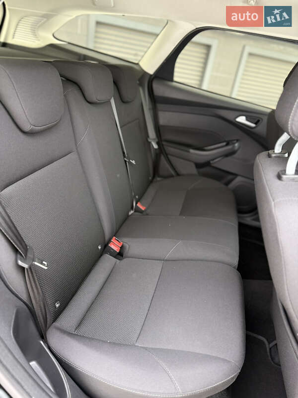 Универсал Ford Focus 2017 в Киеве фото 16 Универсал Ford Focus 2017 в Киеве