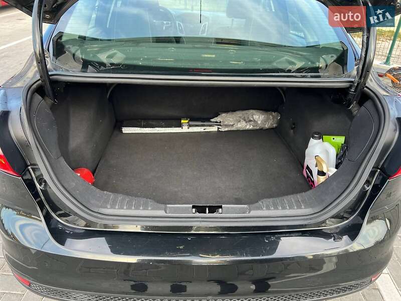 Седан Ford Focus 2014 в Дніпрі