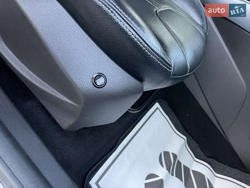 Універсал Ford Focus 2013 в Львові фото 37 Універсал Ford Focus 2013 в Львові