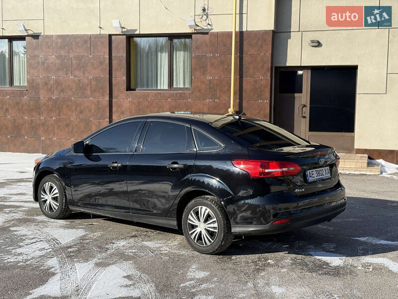 Седан Ford Focus 2017 в Дніпрі фото 7 Седан Ford Focus 2017 в Дніпрі