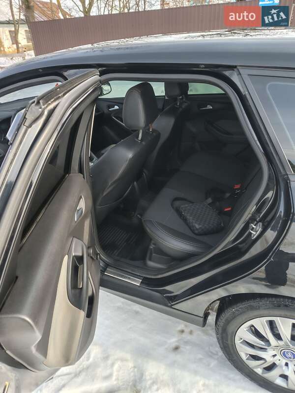 Универсал Ford Focus 2012 в Мурованых Куриловцах