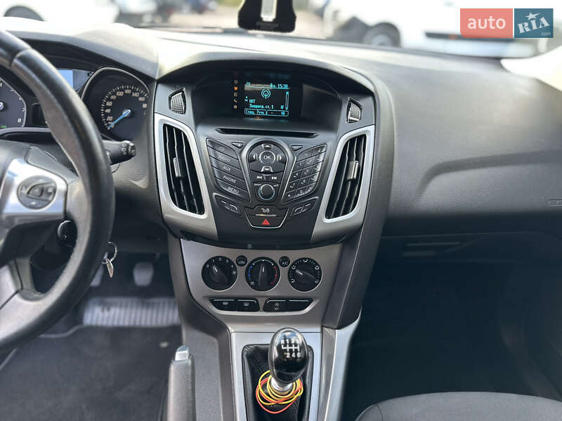 Универсал Ford Focus 2014 в Ровно фото 20 Универсал Ford Focus 2014 в Ровно