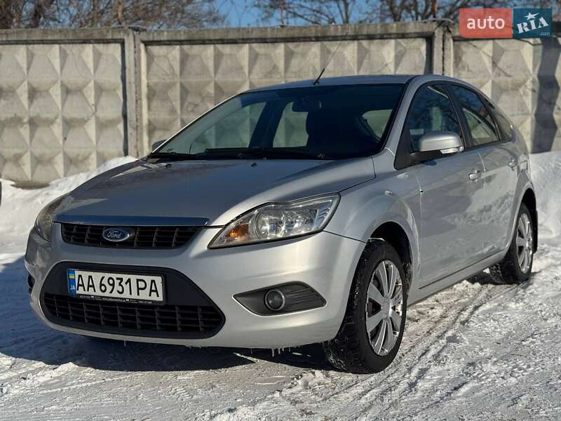 Хэтчбек Ford Focus 2011 в Черкассах фото Хэтчбек Ford Focus 2011 в Черкассах