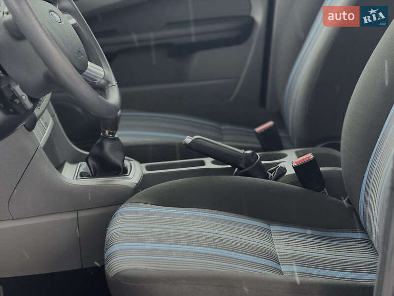 Хэтчбек Ford Focus 2008 в Вознесенске фото 16 Хэтчбек Ford Focus 2008 в Вознесенске