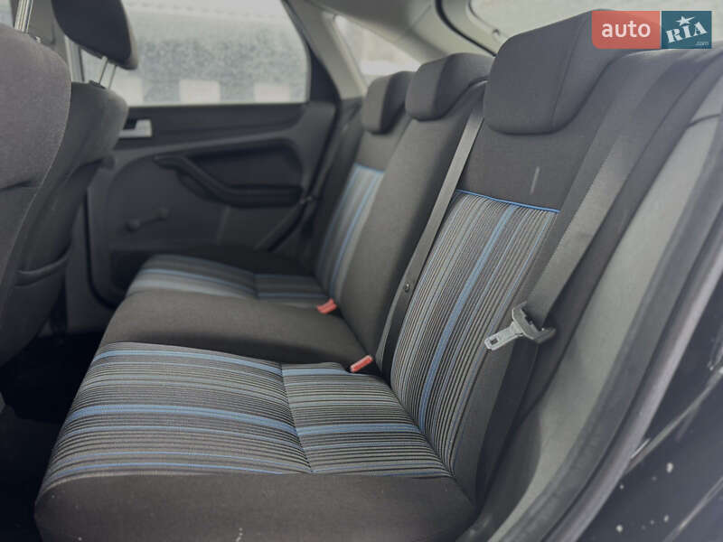 Хэтчбек Ford Focus 2008 в Вознесенске фото 20 Хэтчбек Ford Focus 2008 в Вознесенске