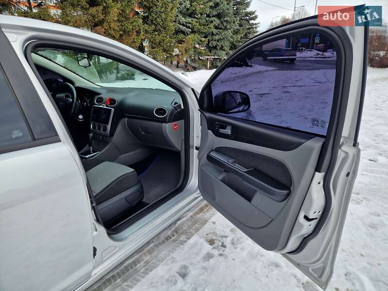 Хэтчбек Ford Focus 2010 в Тернополе фото 33 Хэтчбек Ford Focus 2010 в Тернополе