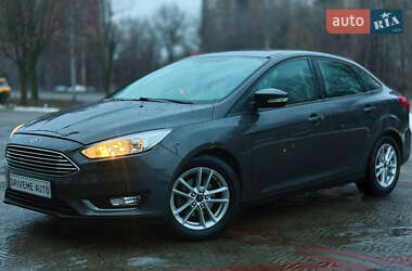 Седан Ford Focus 2015 в Дніпрі