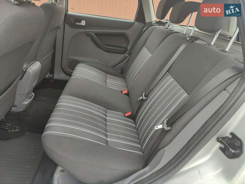 Универсал Ford Focus 2007 в Киеве фото 17 Универсал Ford Focus 2007 в Киеве