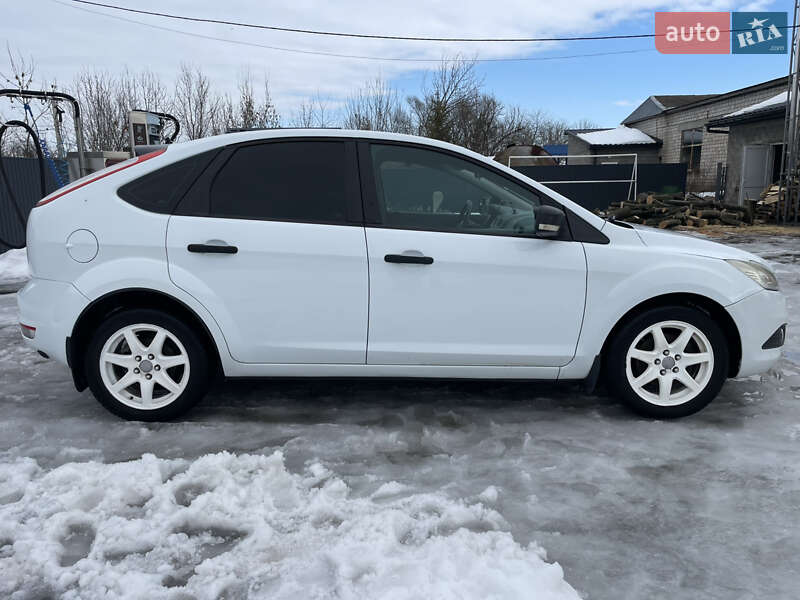 Хетчбек Ford Focus 2008 в Бару фото 6 Хетчбек Ford Focus 2008 в Бару