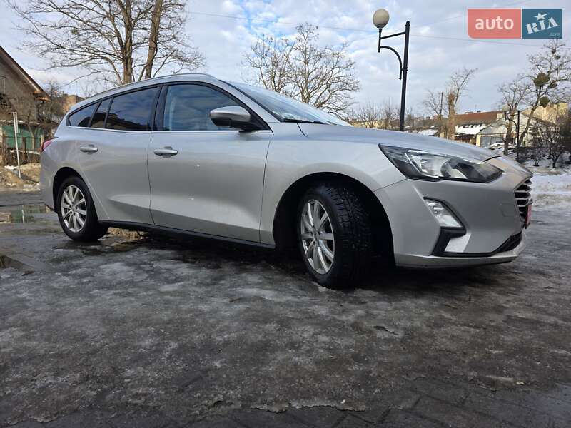 Универсал Ford Focus 2019 в Львове фото 32 Универсал Ford Focus 2019 в Львове