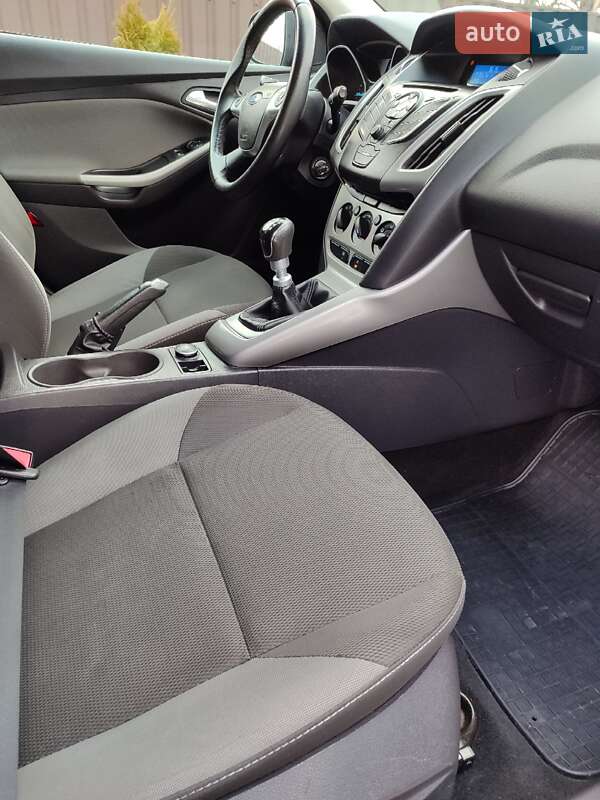 Универсал Ford Focus 2012 в Вапнярке фото 16 Универсал Ford Focus 2012 в Вапнярке